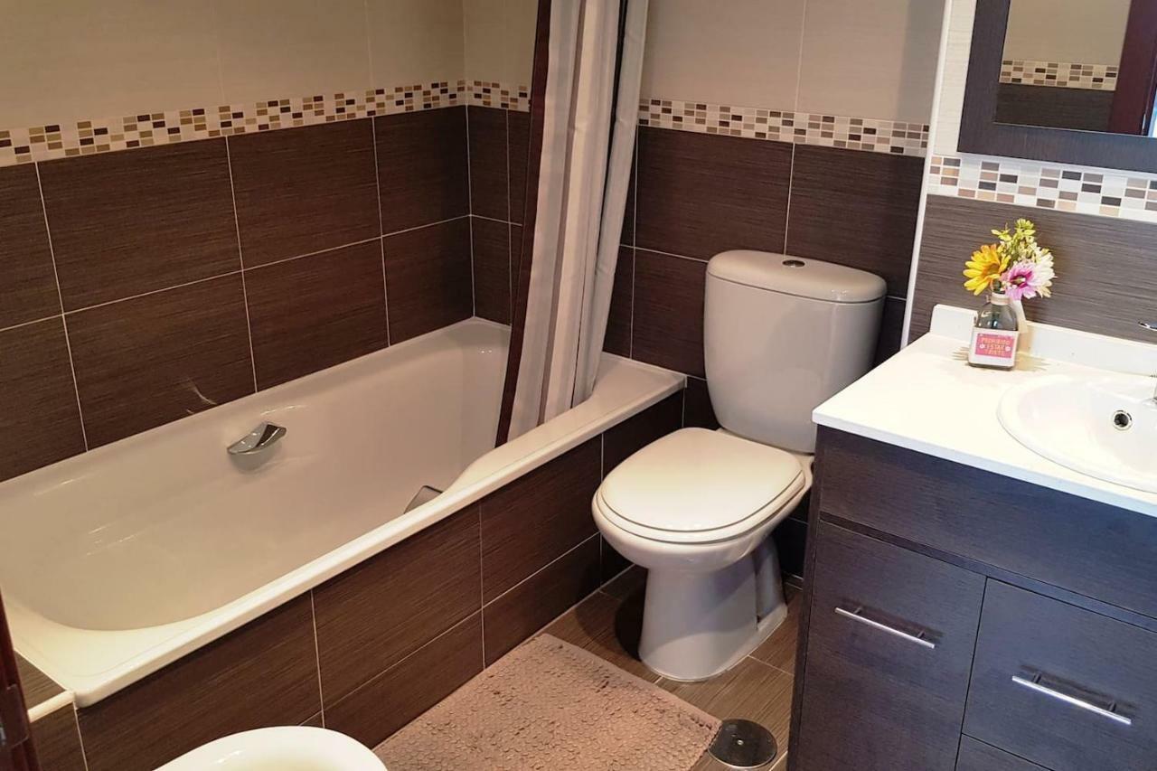 Appartamento Lauredal - Ático con amplia terraza, 2 hab, 2 baños, pádel, parque infantil Gijón Esterno foto