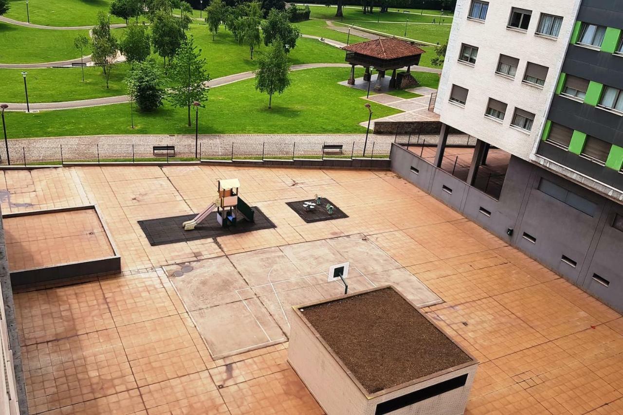 Appartamento Lauredal - Ático con amplia terraza, 2 hab, 2 baños, pádel, parque infantil Gijón Esterno foto